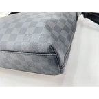Louis Vuitton Shoulder Bag Mick — view 8