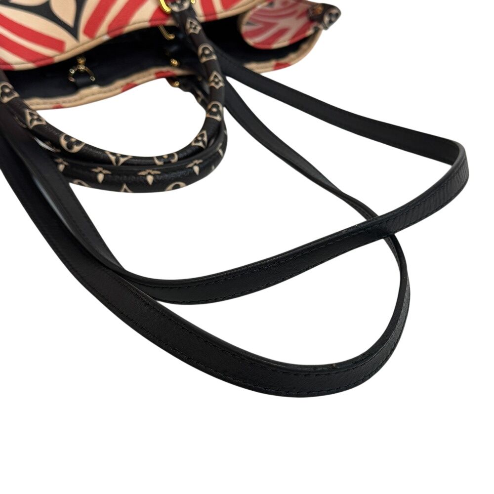 Louis Vuitton On The Go GM 2-Way Shoulder Handbag LV Crafty Tote Purse — view 6