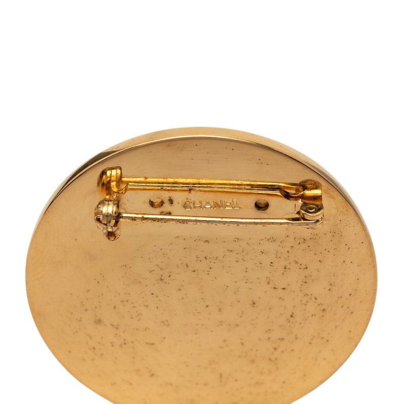 Chanel CC Logo 31 Rue Cambon le Round Brooch Gold Red Plated — view 3