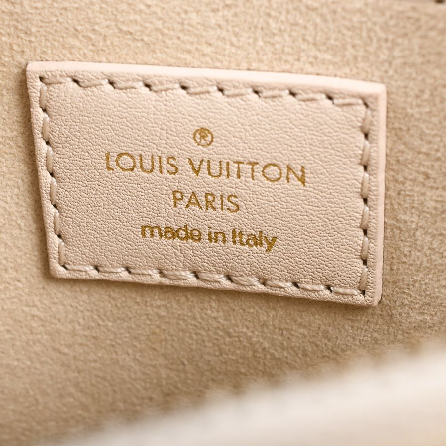 Louis Vuitton Handbag Holdomi — view 6