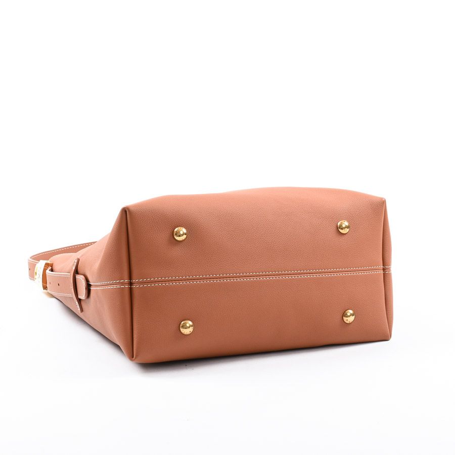 Louis Vuitton Shoulder Bag Lowkey Hobo MM — view 5