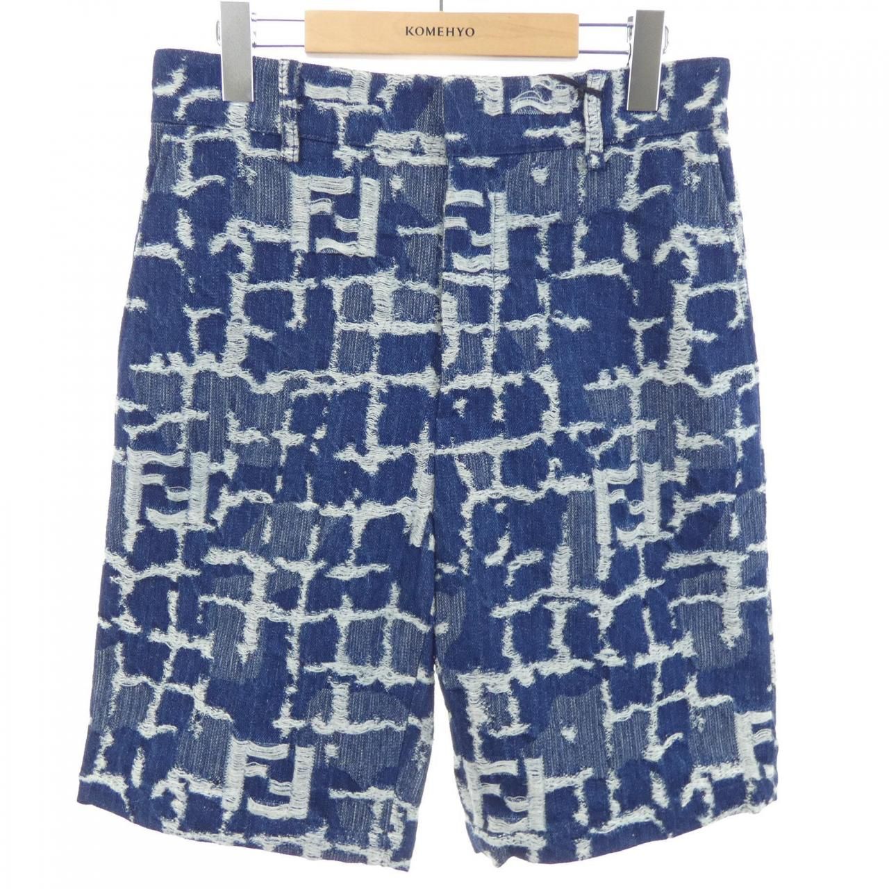 Fendi Shorts White