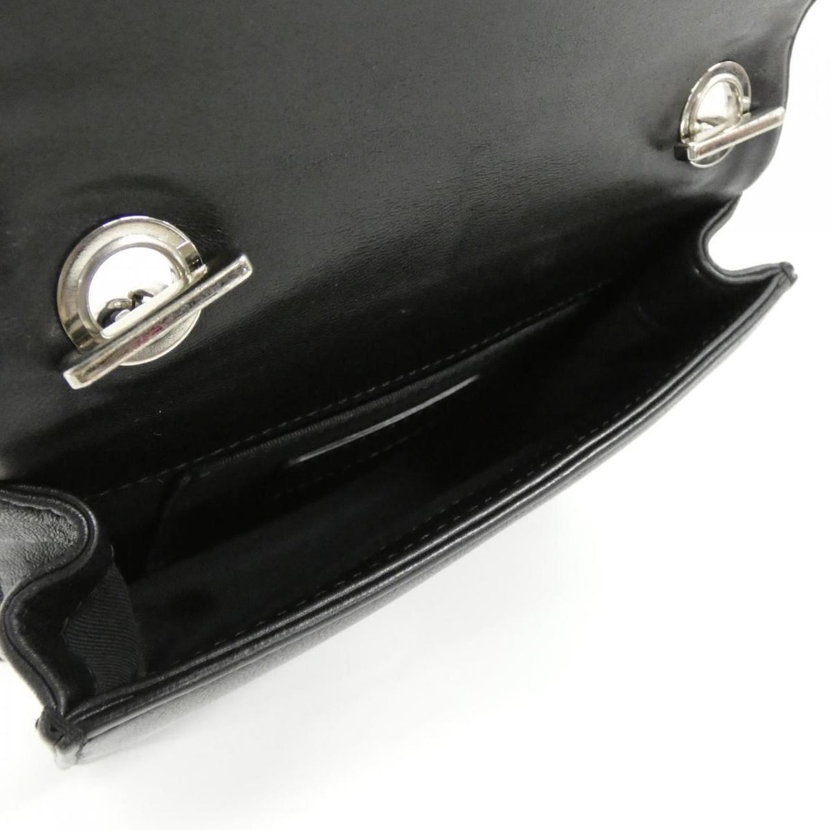 Chanel Boy Line Shoulder Bag — view 8