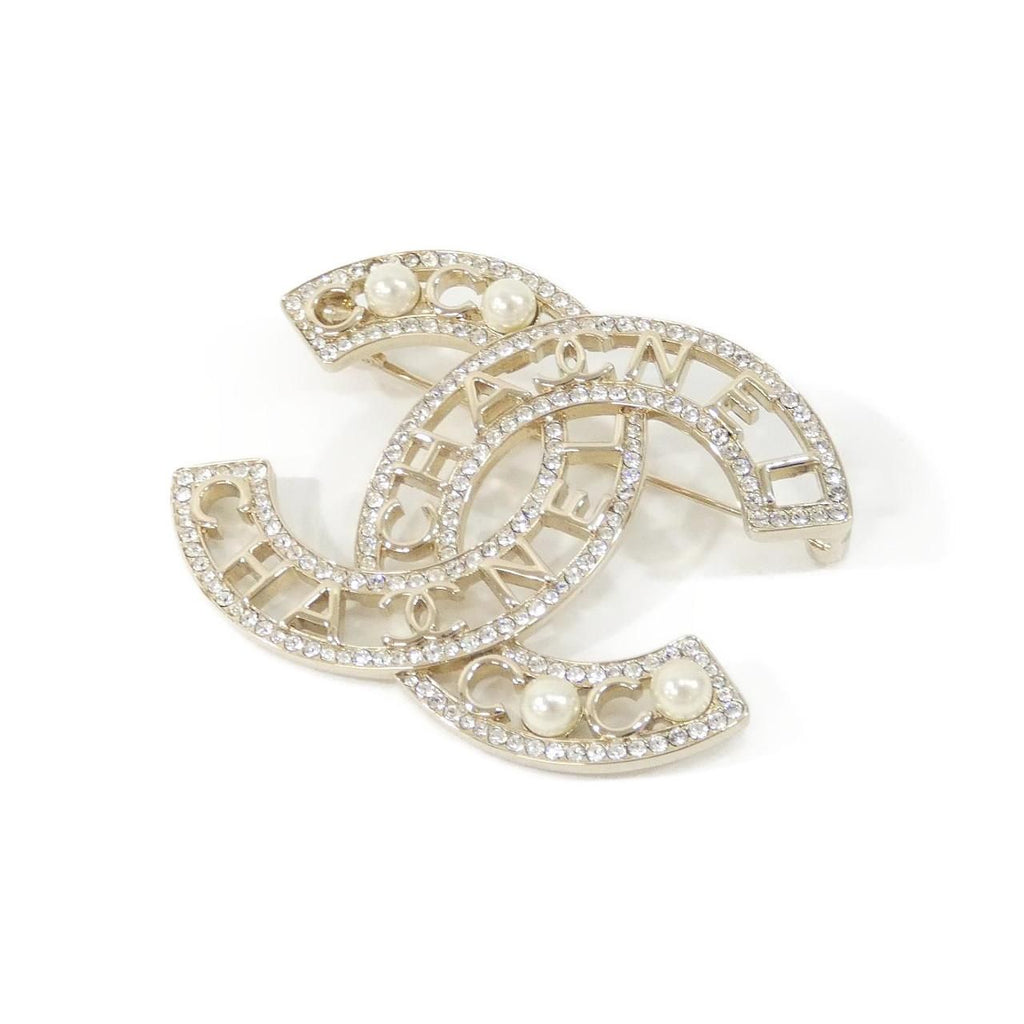 Chanel Brooch Gold