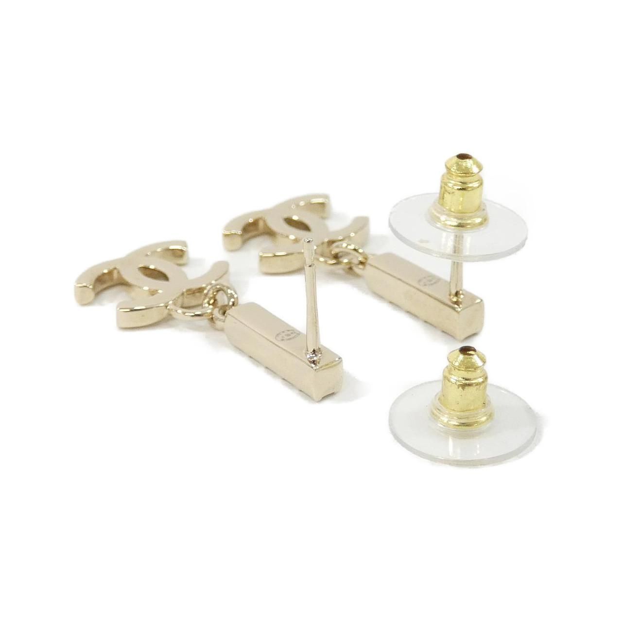 Chanel Earrings Gold — view 3