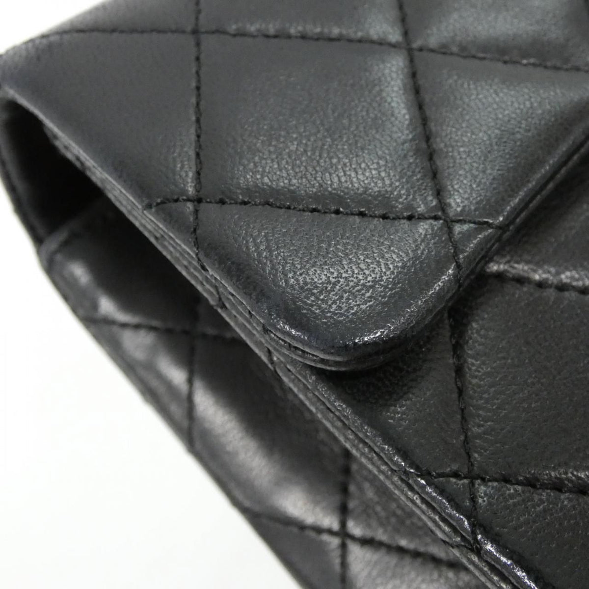Chanel Vintage Shoulder Bag — view 4