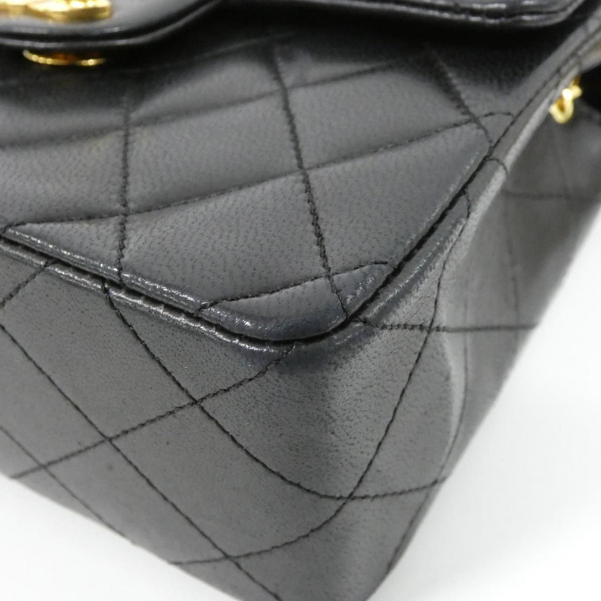 Chanel Vintage Shoulder Bag — view 3