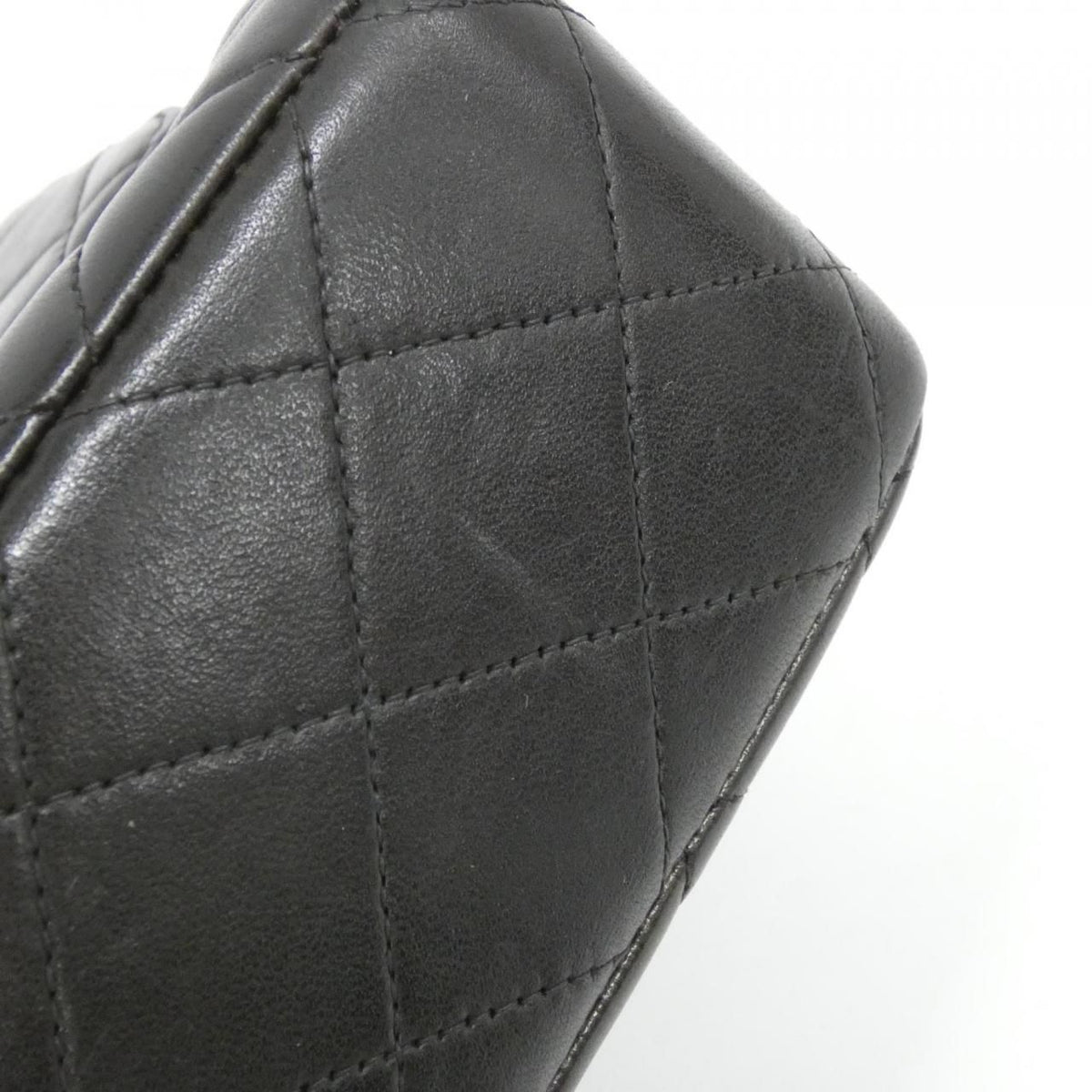 Chanel Vintage Shoulder Bag — view 2