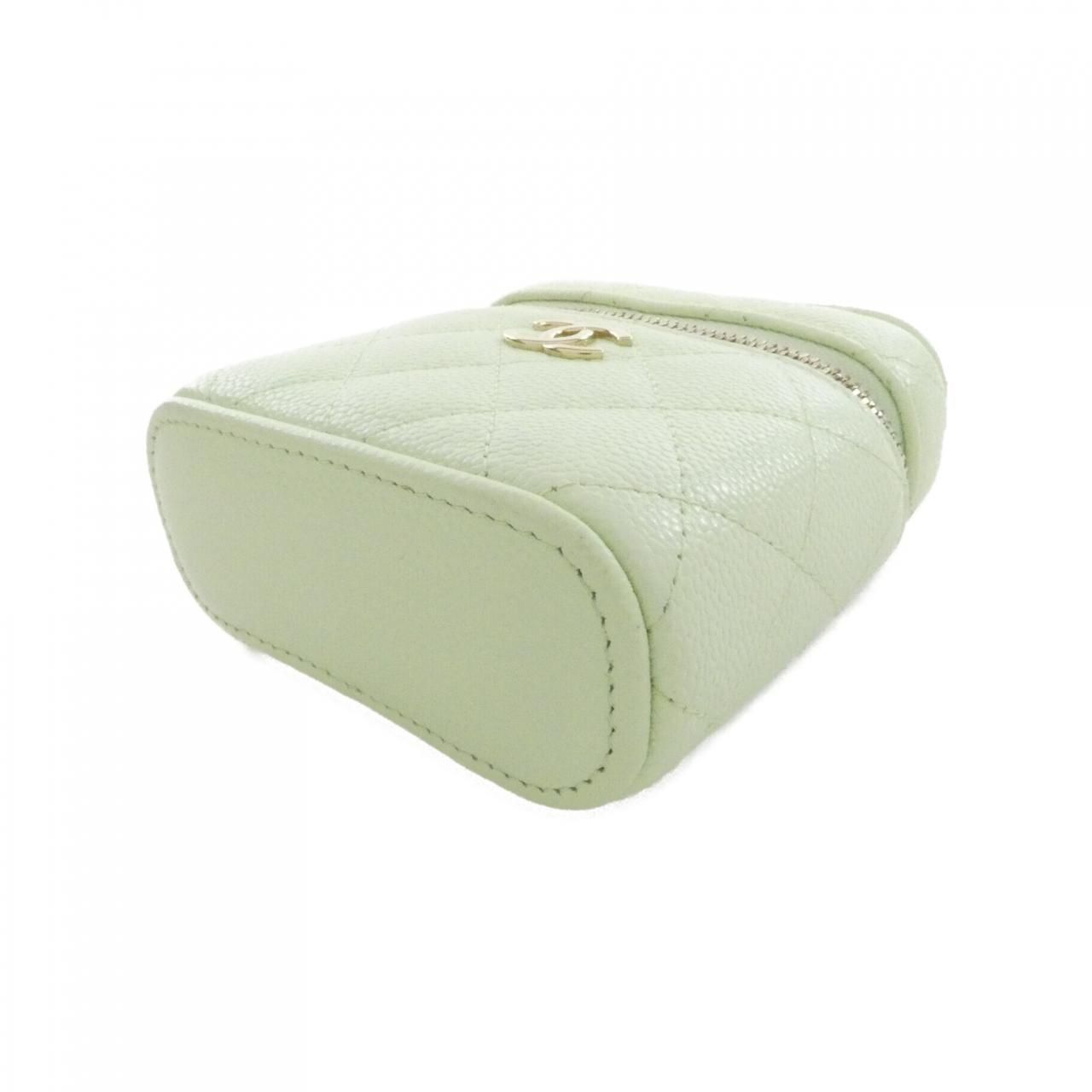 Chanel Shoulder Bag Green — view 3