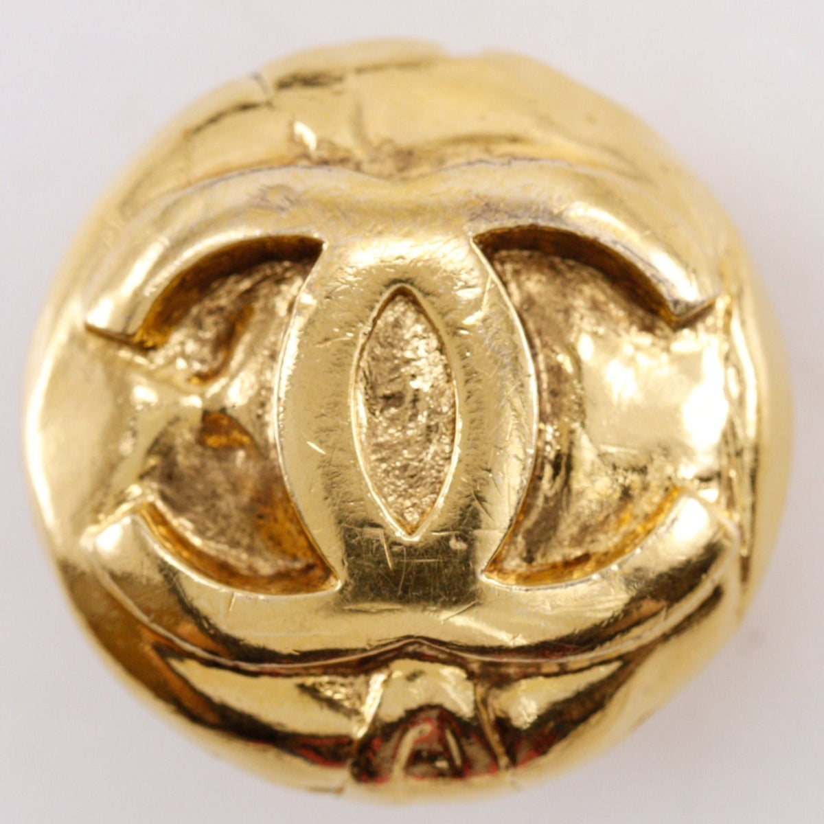 Chanel 96A CC Logo Vintage Gold Plated Earrings — view 5