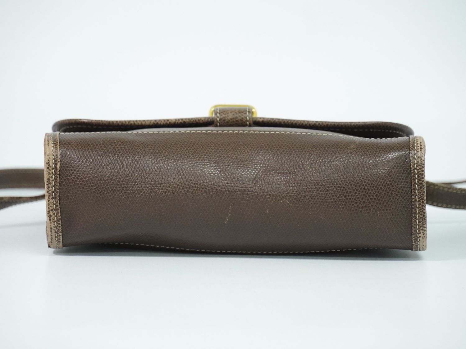Loewe Anagram Shoulder Bag Pochette Leather Brown — view 3
