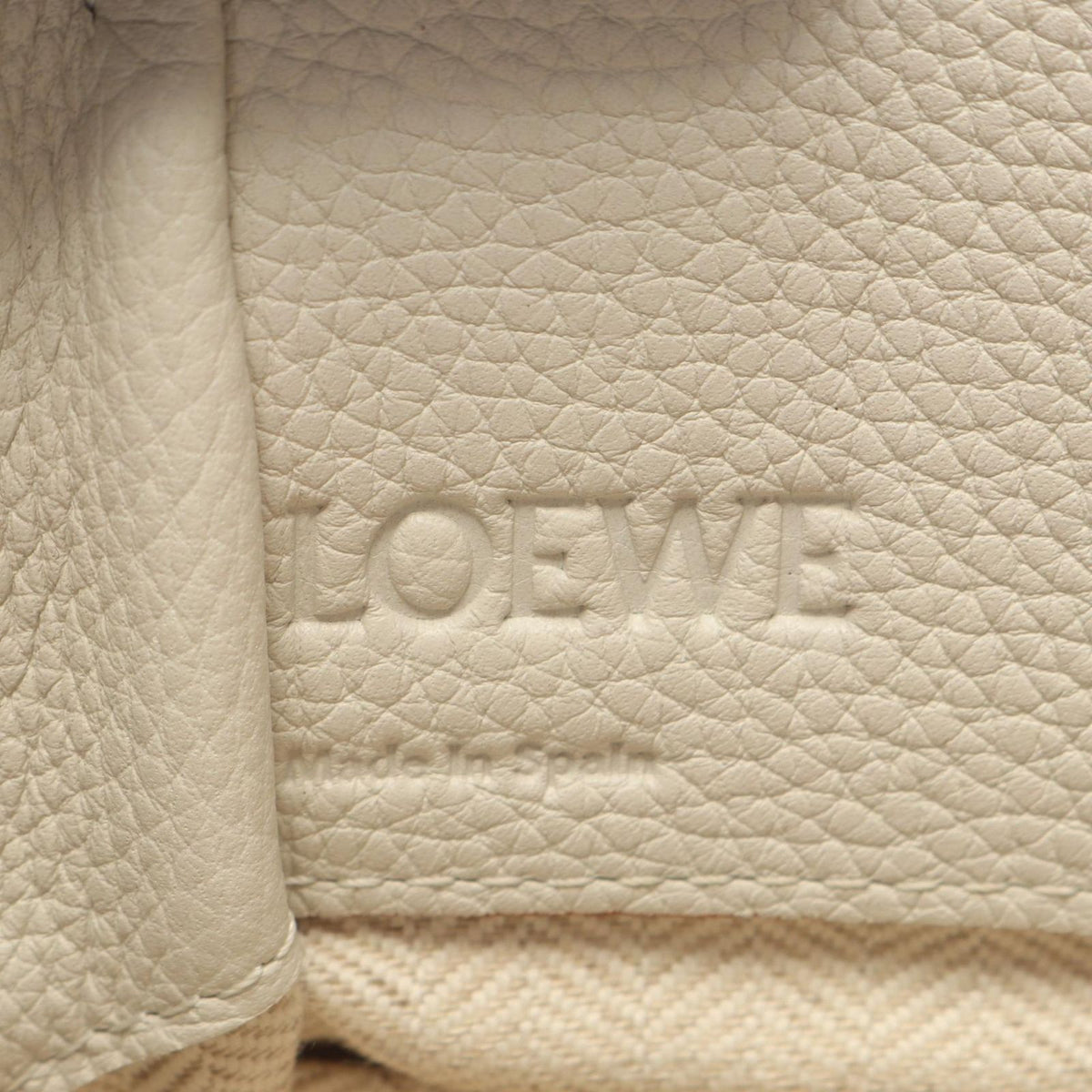 Loewe Handbag Hammock Drawstring Bag Mini 2-Way Off White Leather — view 4
