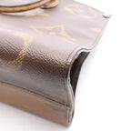 Louis Vuitton Tote Bag On The Go GM Monogram Giant Reverse 2-Way Canvas — view 6