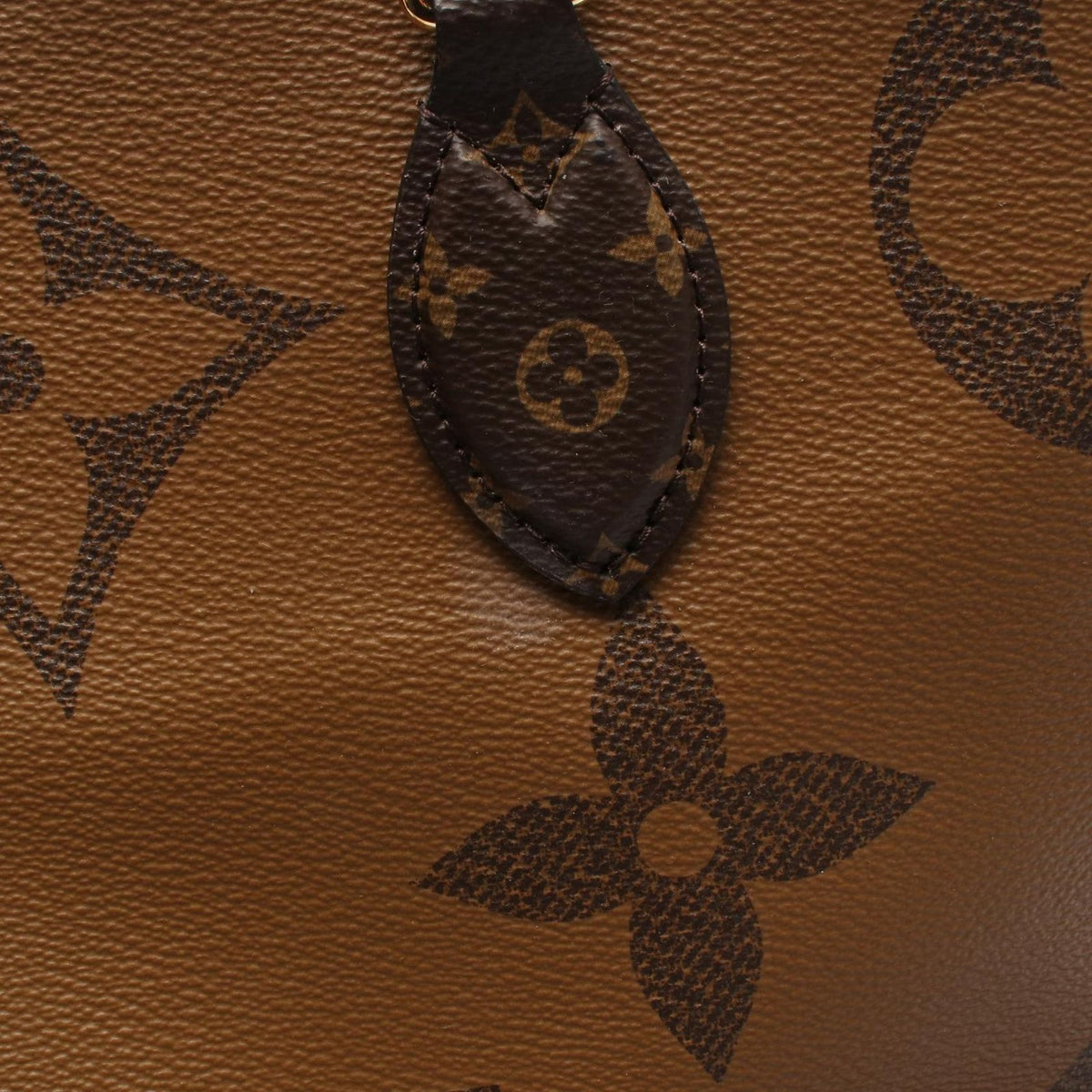 Louis Vuitton Tote Bag On The Go GM Monogram Giant Reverse 2-Way Canvas — view 8