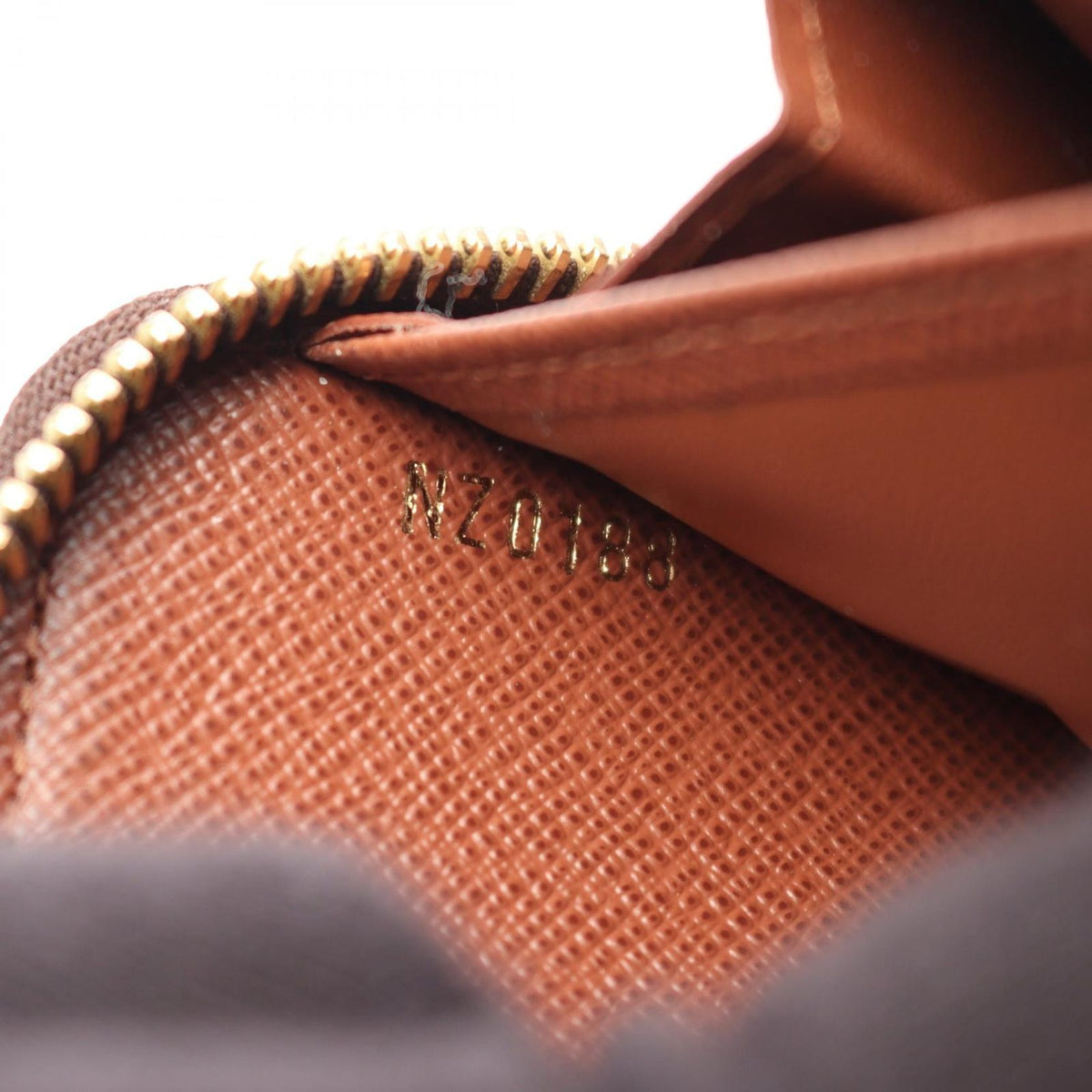 Louis Vuitton Round Wallet Zippy Monogram — view 5