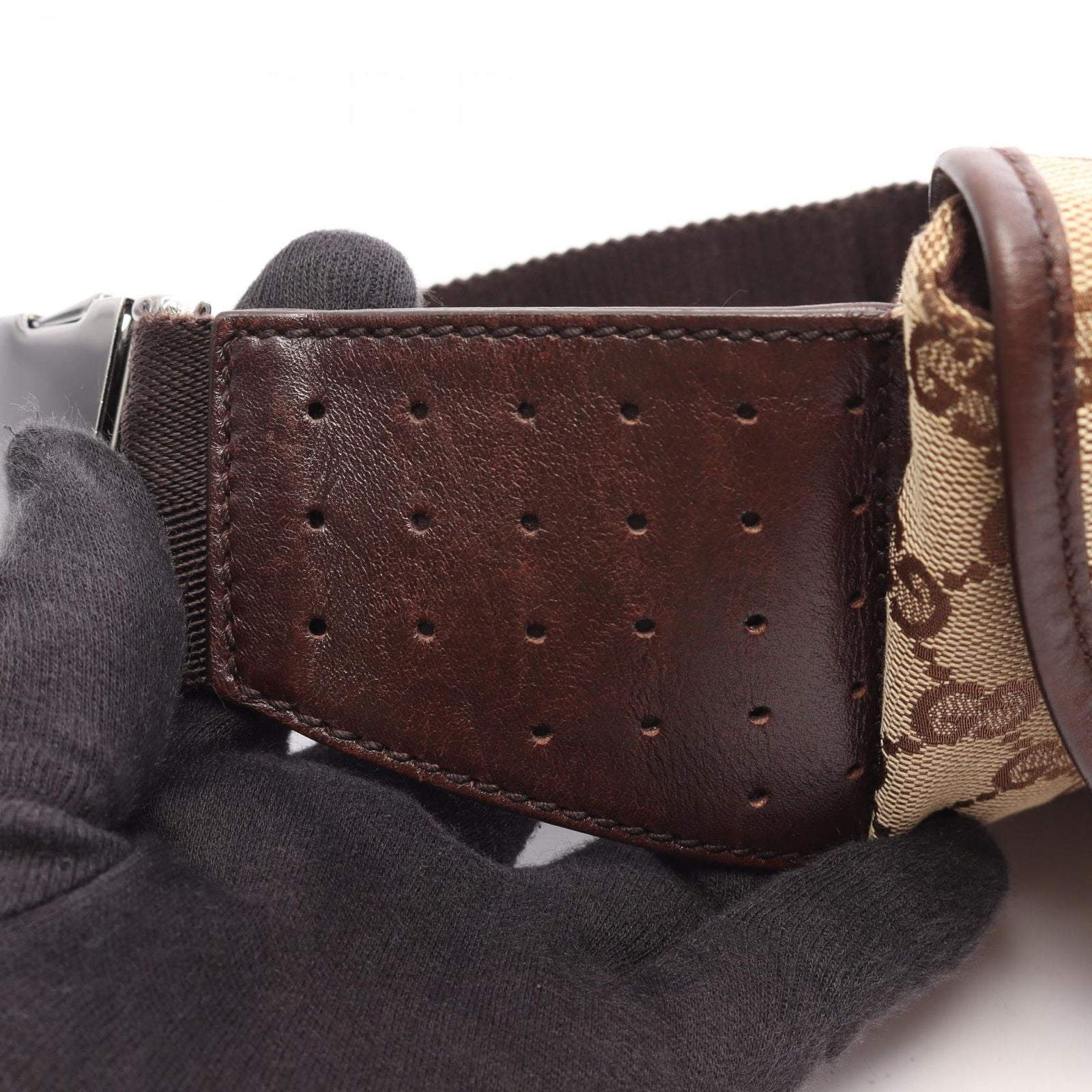 Gucci Waist Bag GG Canvas Beige Brown — view 8