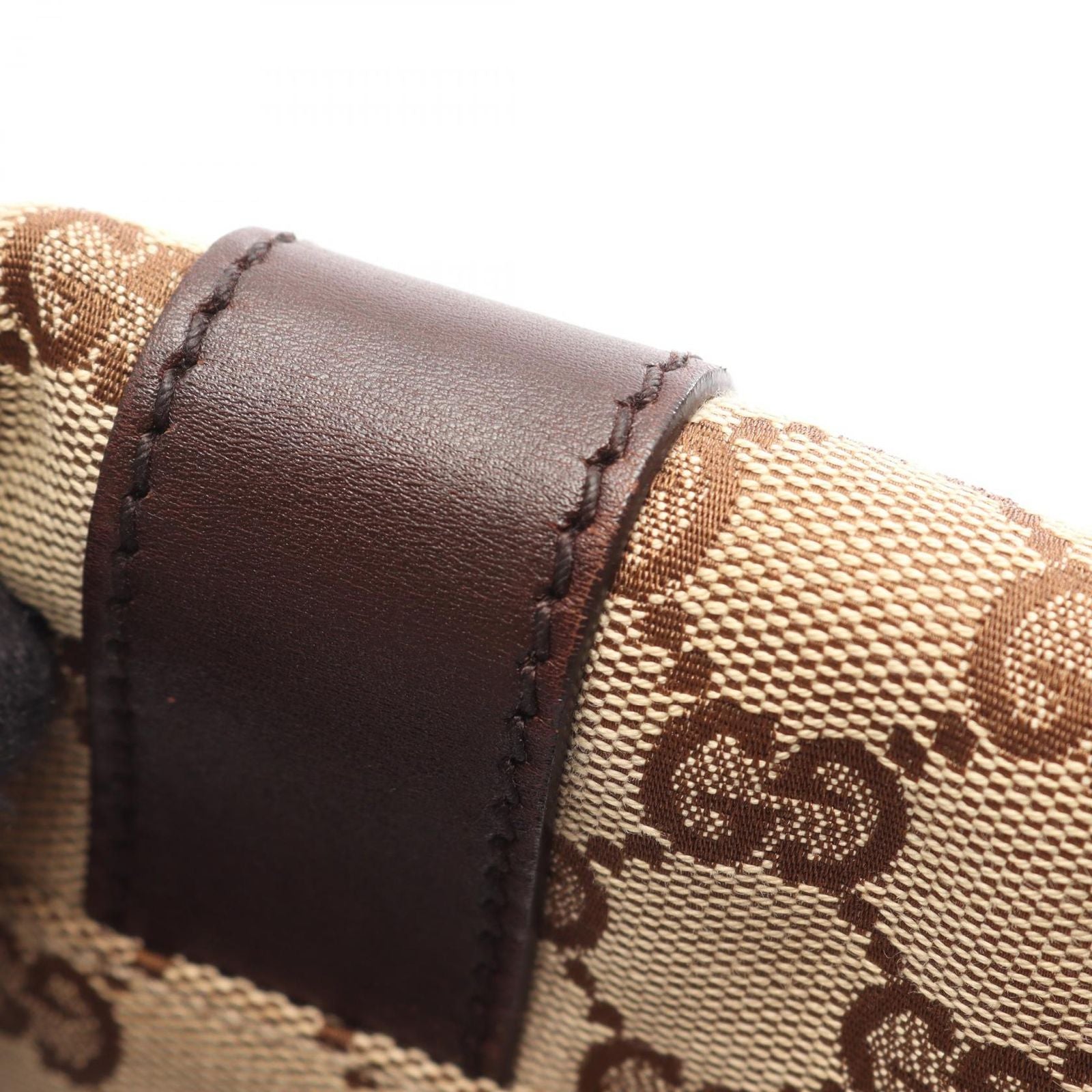 Gucci Waist Bag GG Canvas Beige Brown — view 7