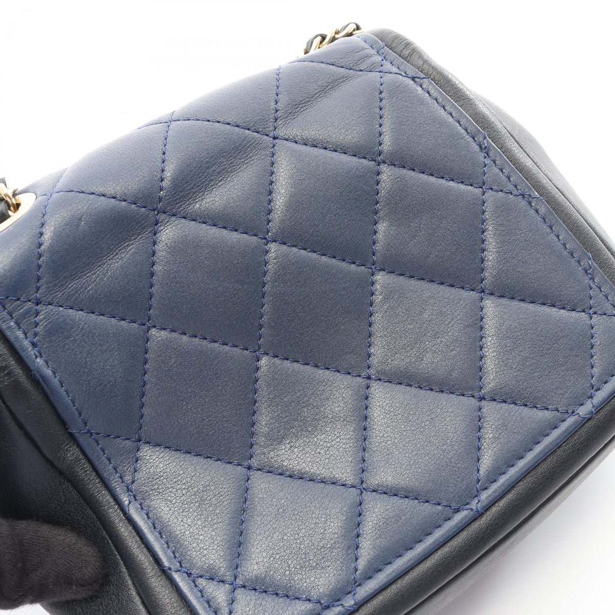 Chanel Shoulder Bag Mini Quilted Navy Blue Lambskin Mini Chain — view 8