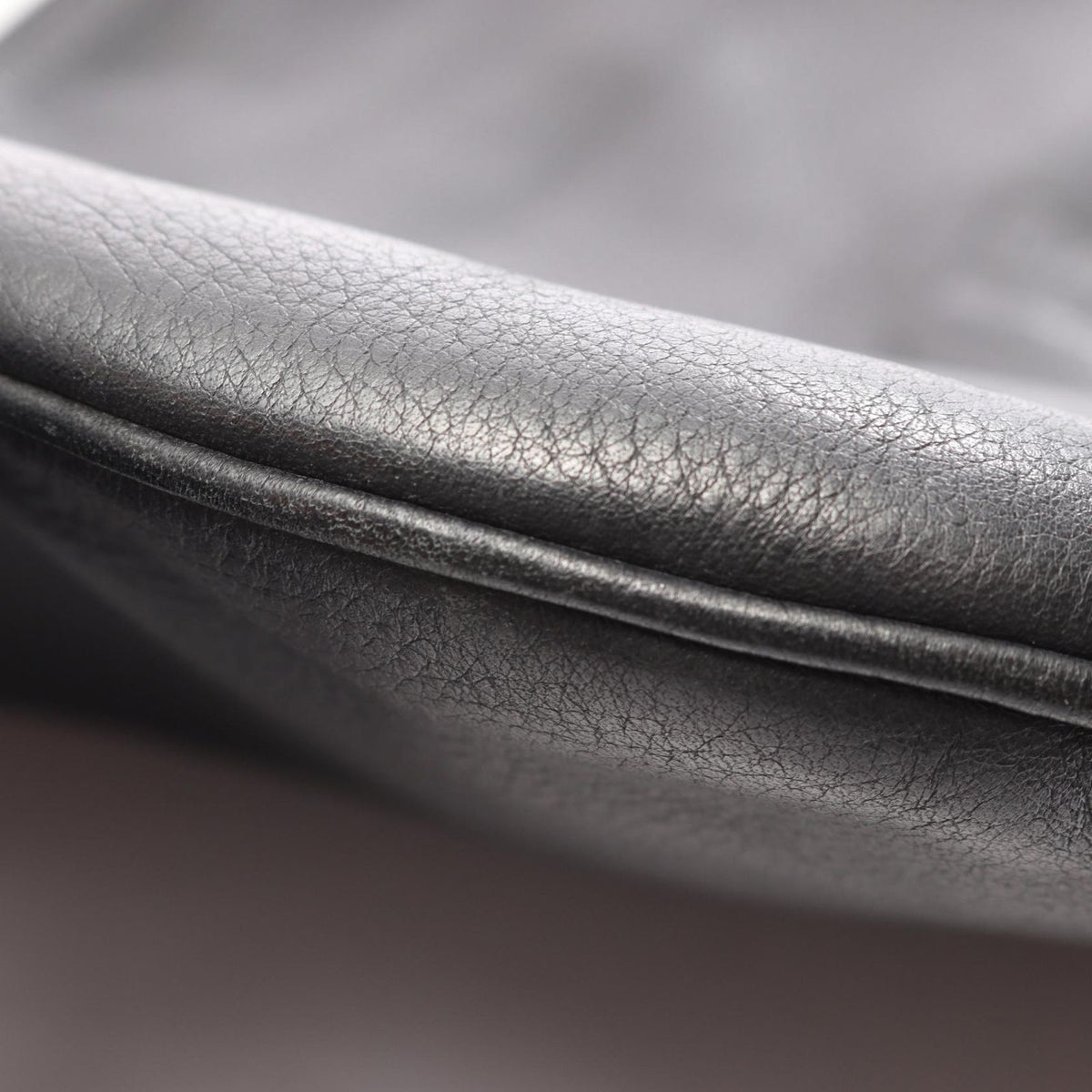 Loewe Shoulder Bag Heritage Black Leather — view 6