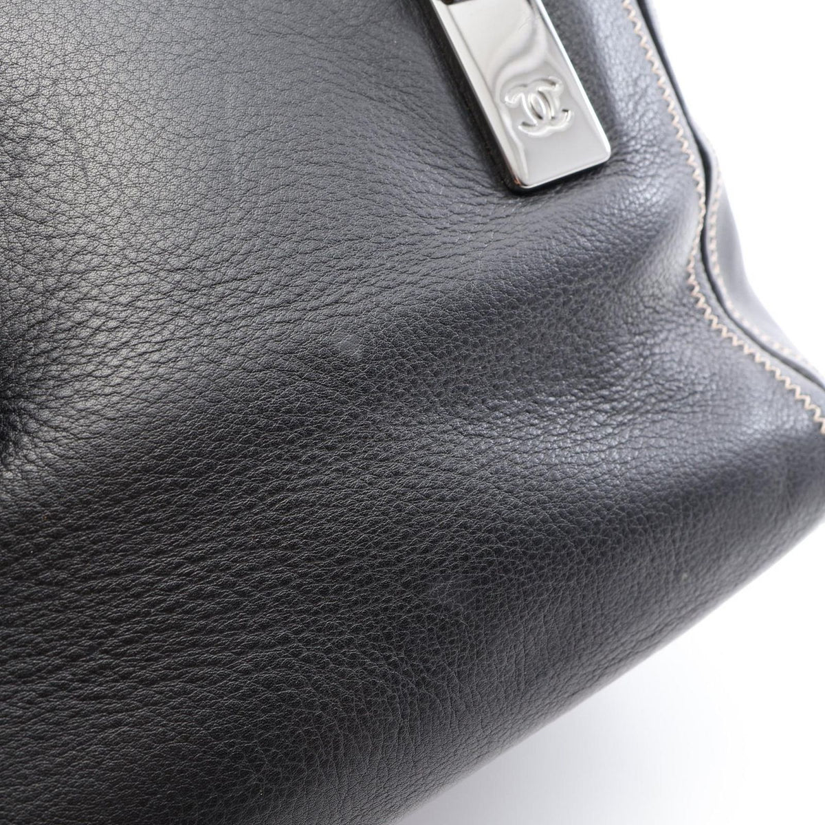 Chanel Handbag Black Lambskin Mini — view 6