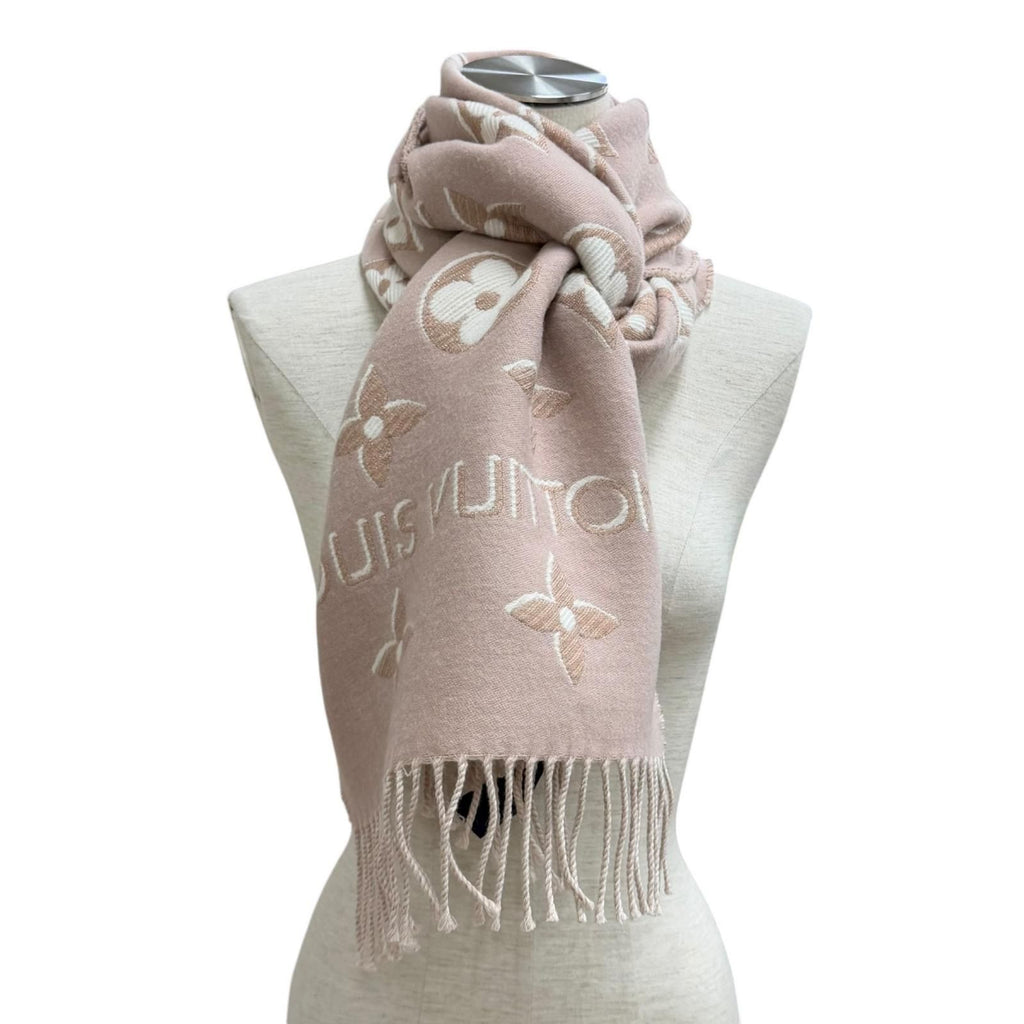 Louis Vuitton LV Essential Shine Wool Silk Blend Rose Scarf 170 34 — view 3