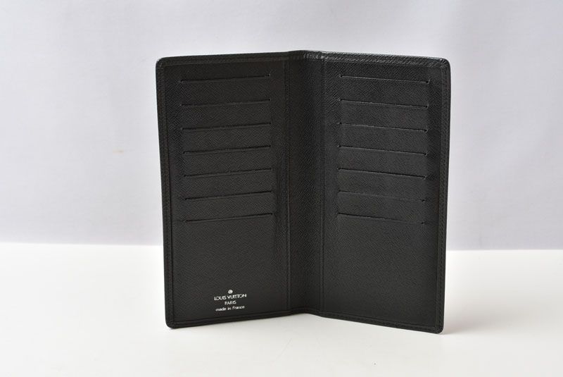Louis Vuitton Bifold Wallet Billfold Taiga Porte 14 Cult Credit Ardoise — view 4