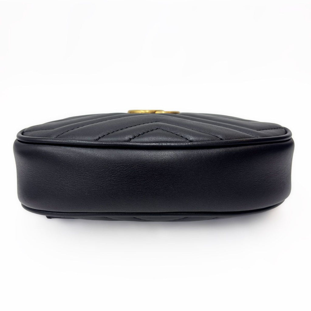 Gucci Waist Bag Belt Pouch Black Gold Clutch Leather GG Marmont — view 6