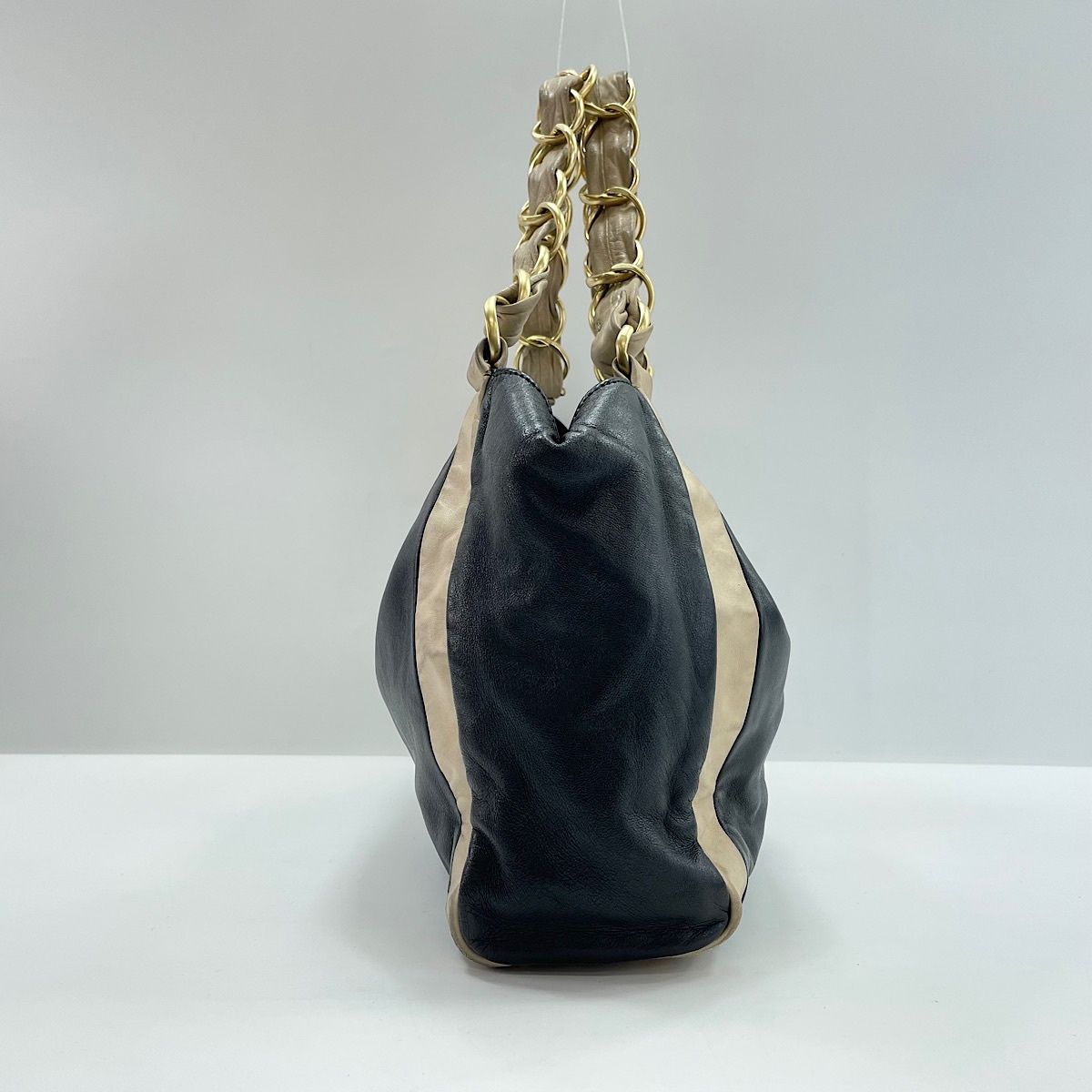 Chanel Handbag Olsen Black — view 6