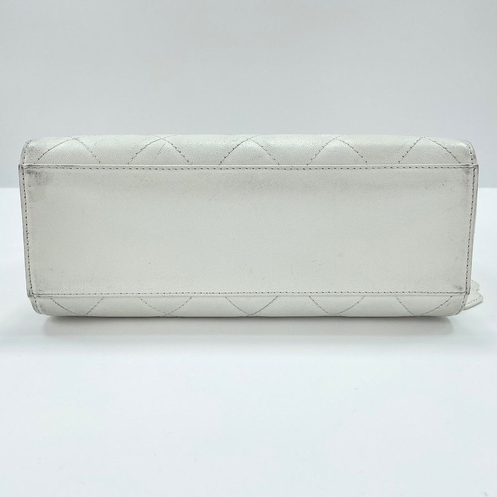 Chanel Handbag Quilted White — view 6