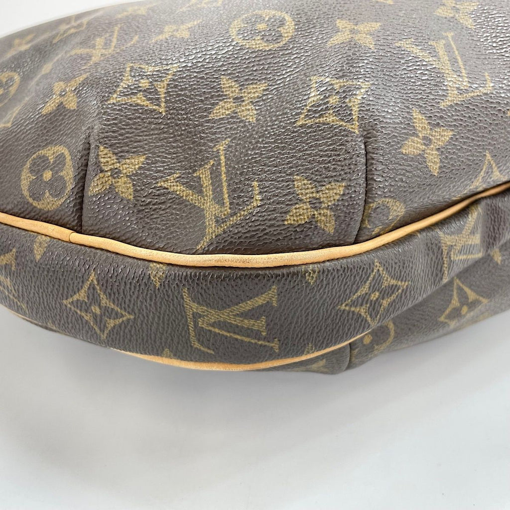 Louis Vuitton Shoulder Bag Croissant GM — view 7