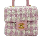 Chanel Shoulder Bag Quilted — view 2