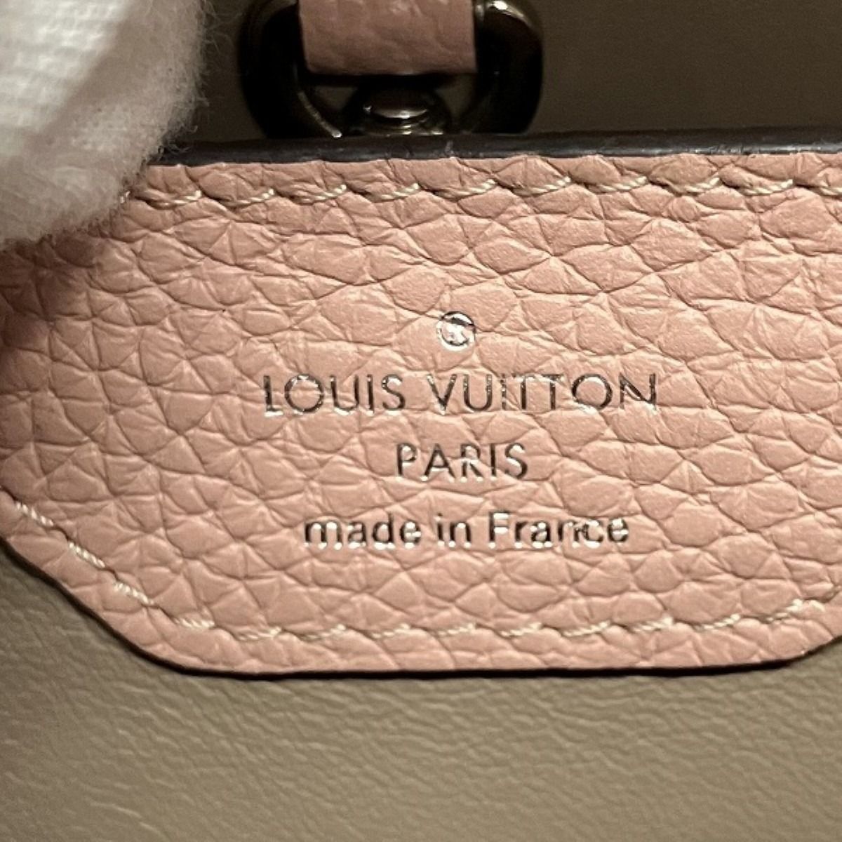 Louis Vuitton Capucines BB Handbag Taurillon Leather — view 4