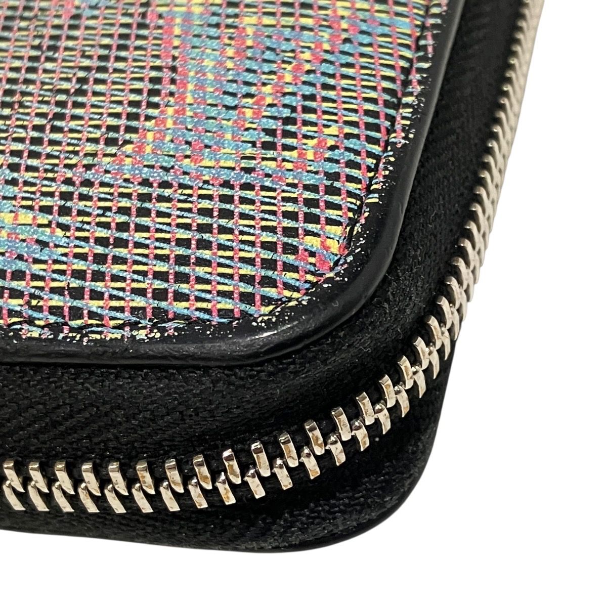 Louis Vuitton Zippy Wallet Monogram LV Pop — view 8