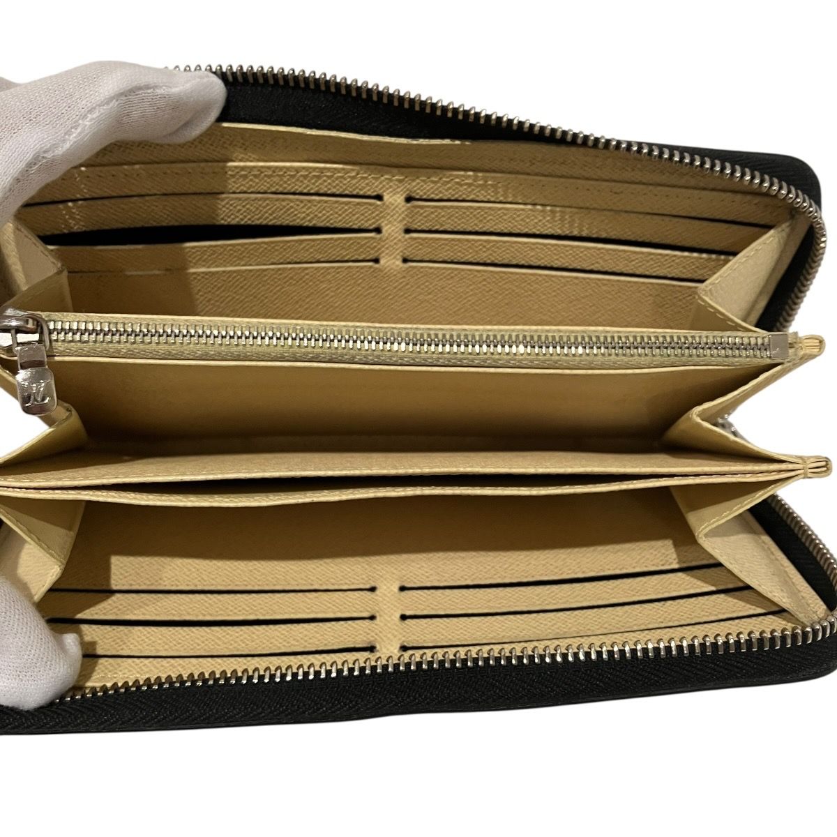 Louis Vuitton Zippy Wallet Monogram LV Pop — view 3