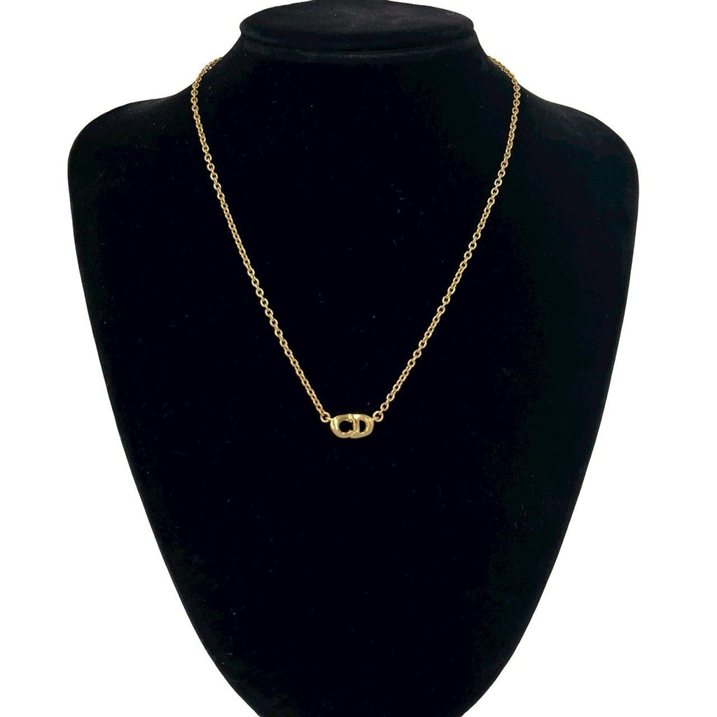 Dior CD Logo Motif Pendant Gold — view 2