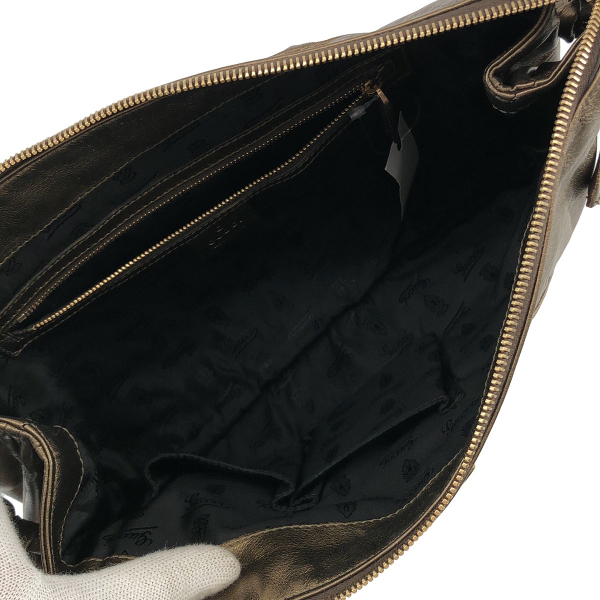 Gucci Hysteria Leather Metallic Emblem Clutch Gold — view 3