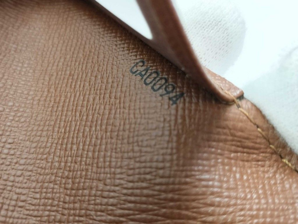 Louis Vuitton Card Case Porto 2 Cult Vertical Brown Monogram — view 6