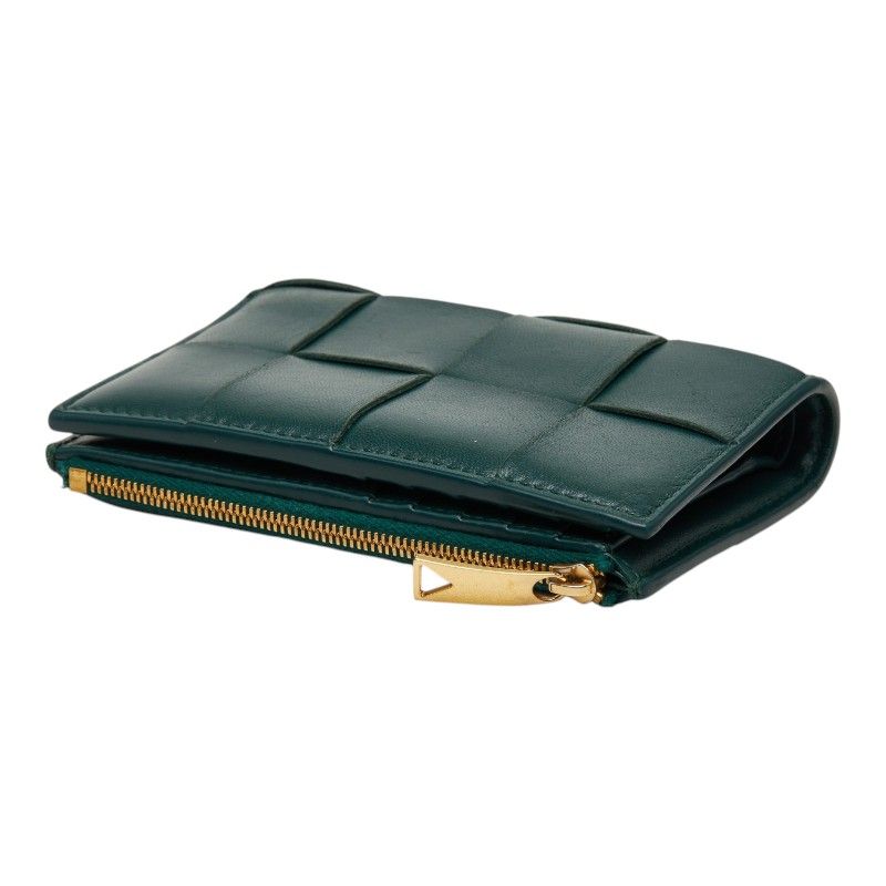 Bottega Veneta Maxi Intrecciato Cassette Bifold Wallet Green Leather — view 5