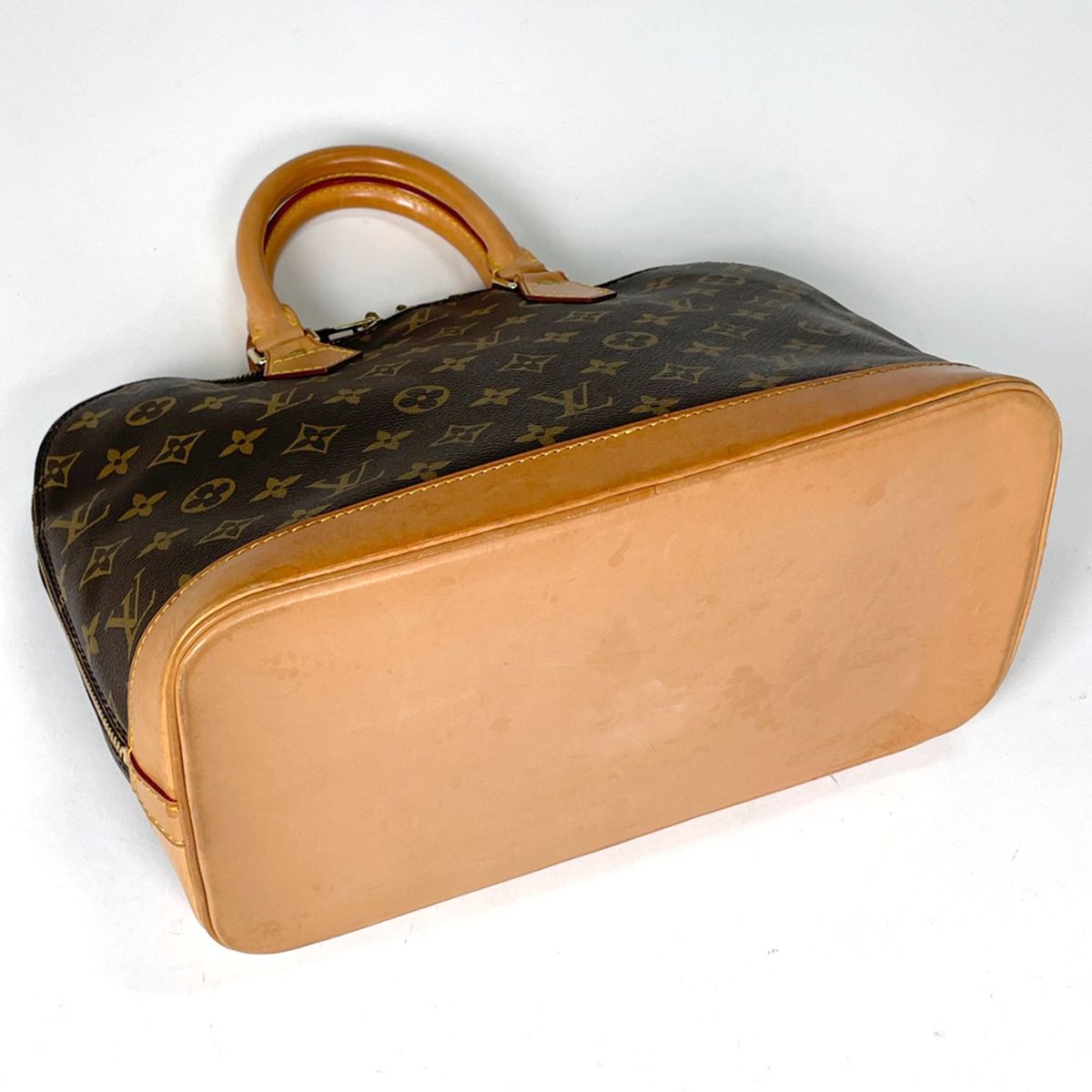 Louis Vuitton Alma Handbag Monogram Brown — view 2