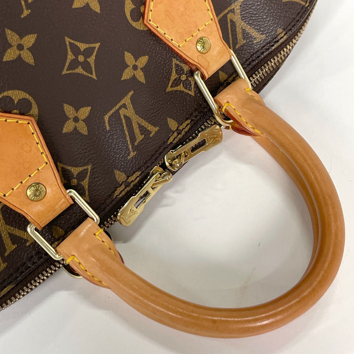 Louis Vuitton Alma Handbag Monogram Brown — view 6