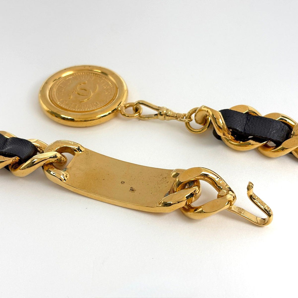 Chanel Belt CC Logo Chain Leather Gold Black — view 2