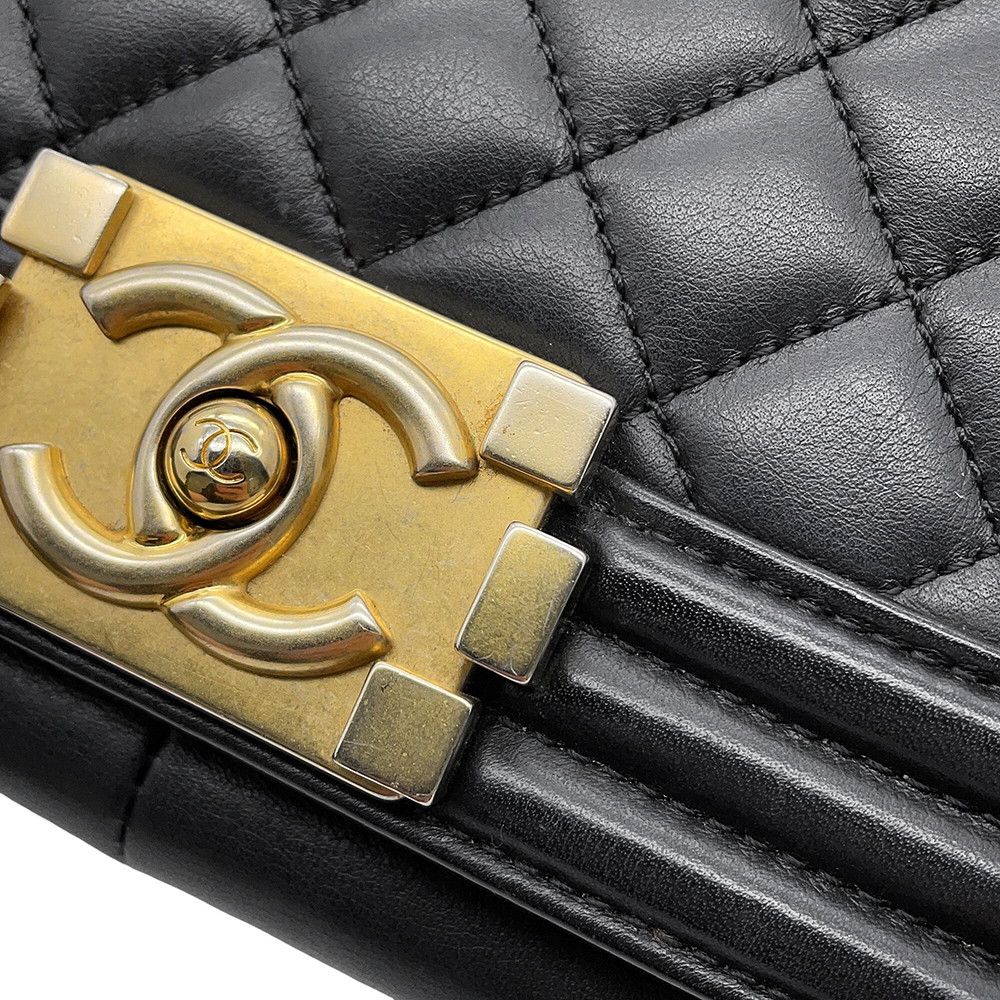 Chanel Chain Shoulder Bag CC Logo Boy Lambskin Black — view 7