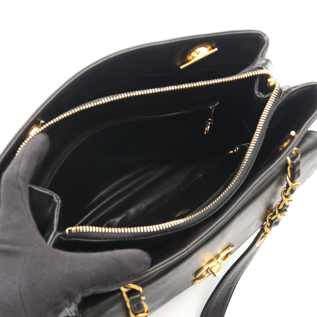 Chanel Tote CC Logo Black Lambskin Shoulder Bag — view 3