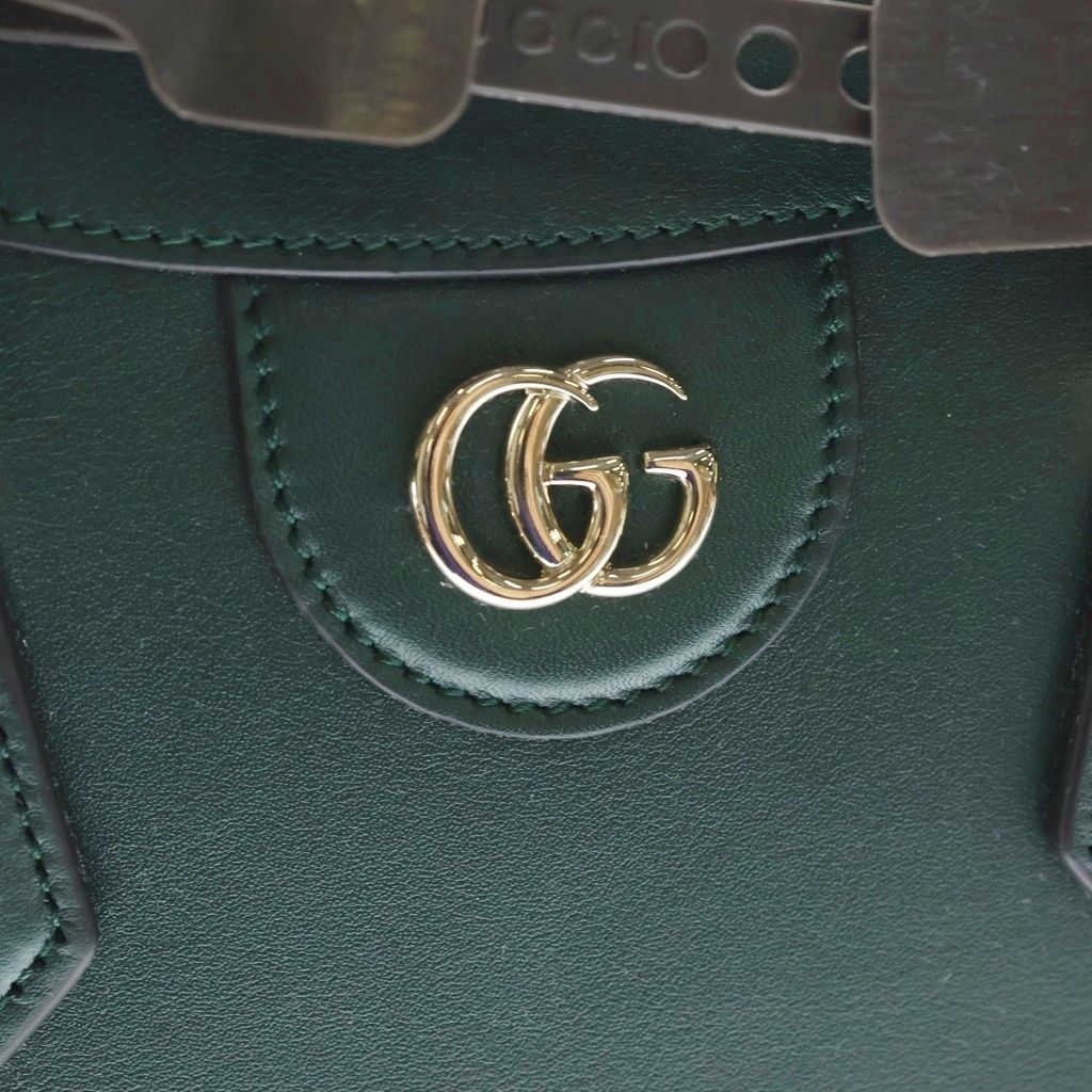 Gucci Diana 2-Way Back Bamboo Leather Green Handbag — view 6