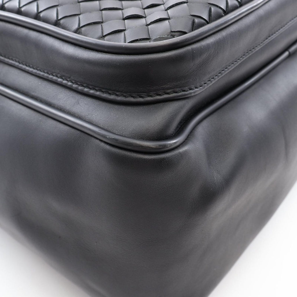Bottega Veneta Business Intrecciato Black Leather Briefcase — view 6