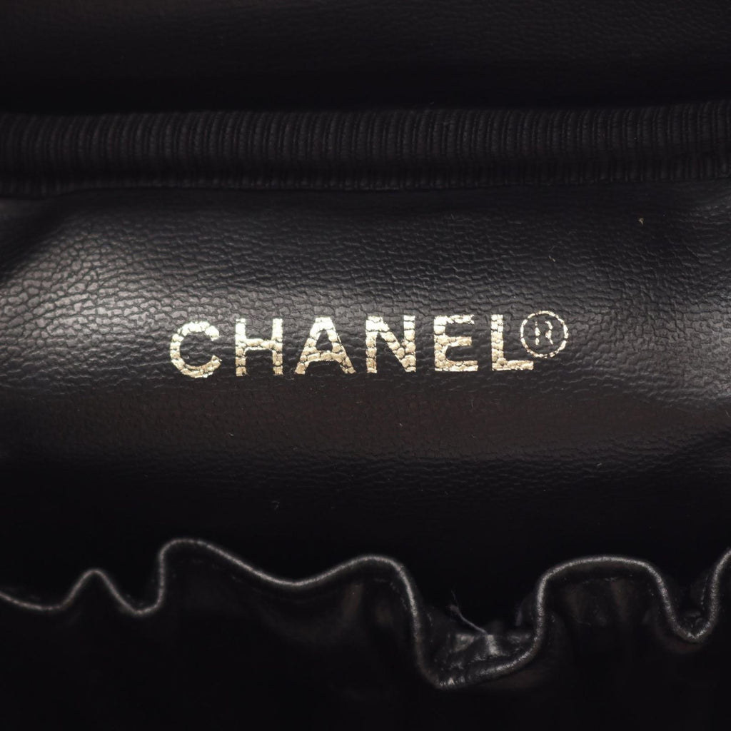 Chanel Handbag CC Logo Black Caviar Leather — view 4
