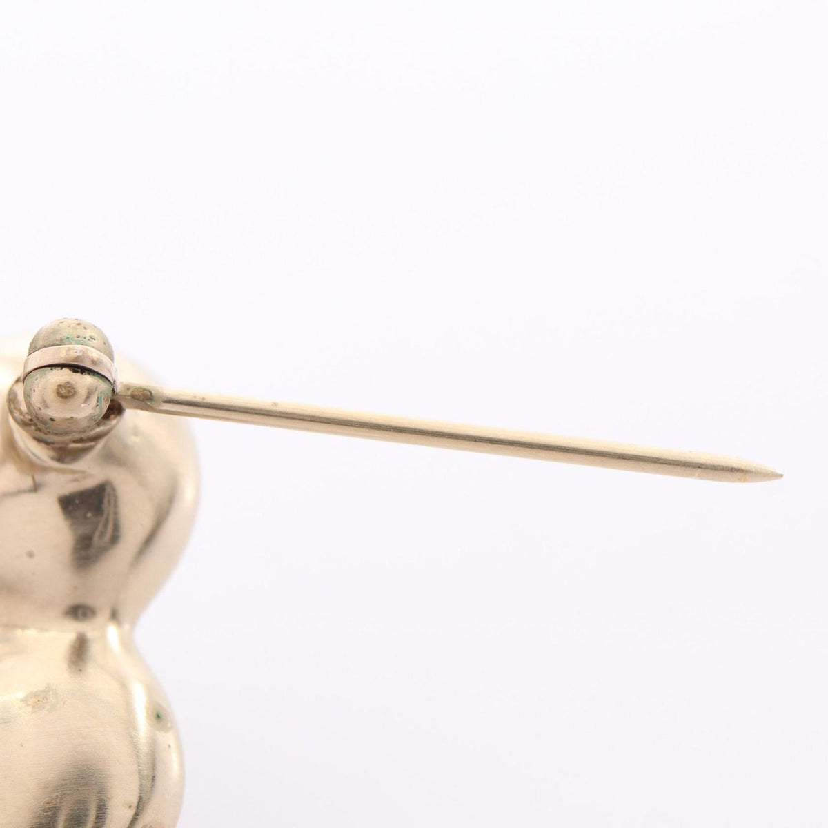 Chanel Brooch CC Logo Pearl — view 4