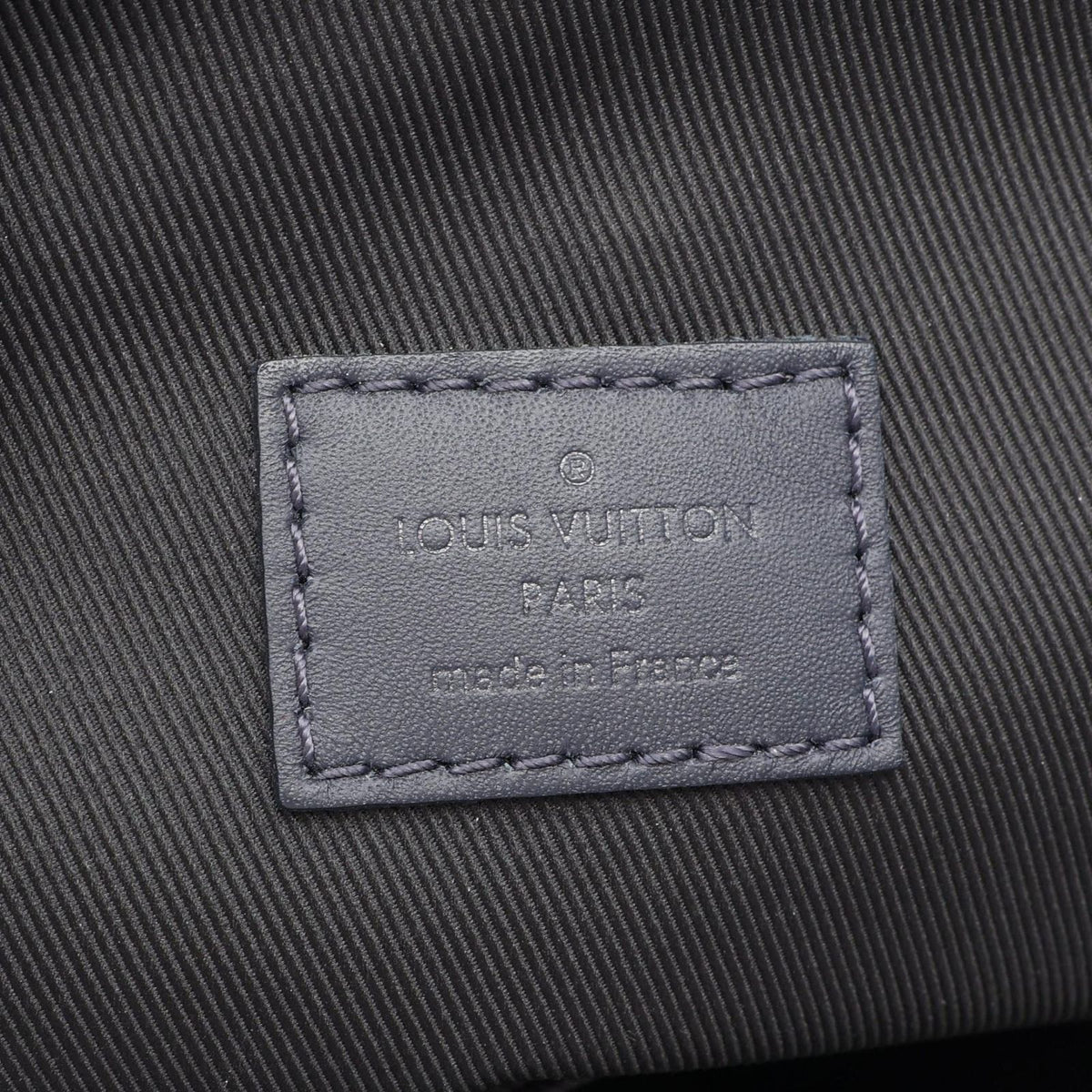 Louis Vuitton Waist Bag Damier Infini Navy Leather Avenue — view 4
