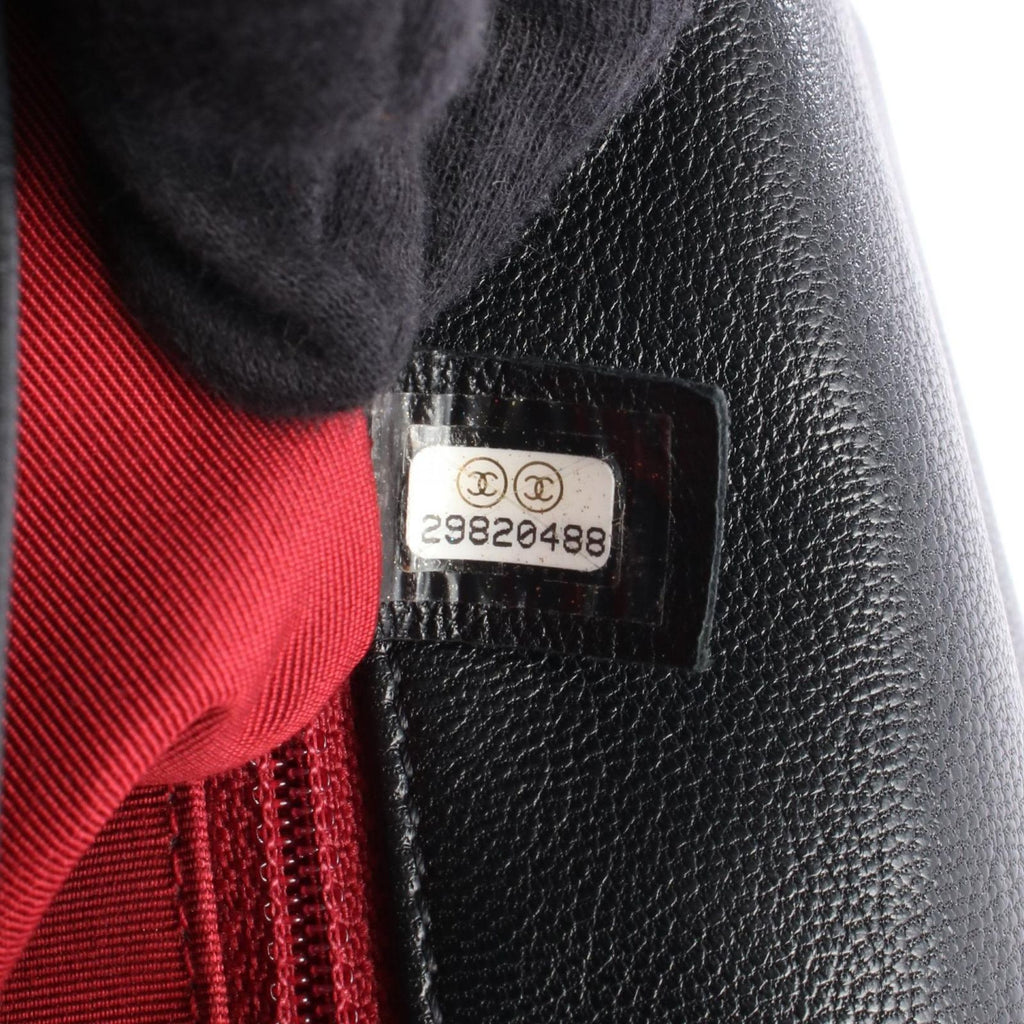 Chanel Shoulder Bag 19 Dizeneuf Quilted 2-Way Black Leather 19 Chain — view 5