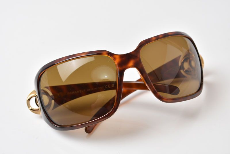 Chanel Sunglasses Eyewear Coco CC Motif Tortoiseshell Brown Gradient — view 8